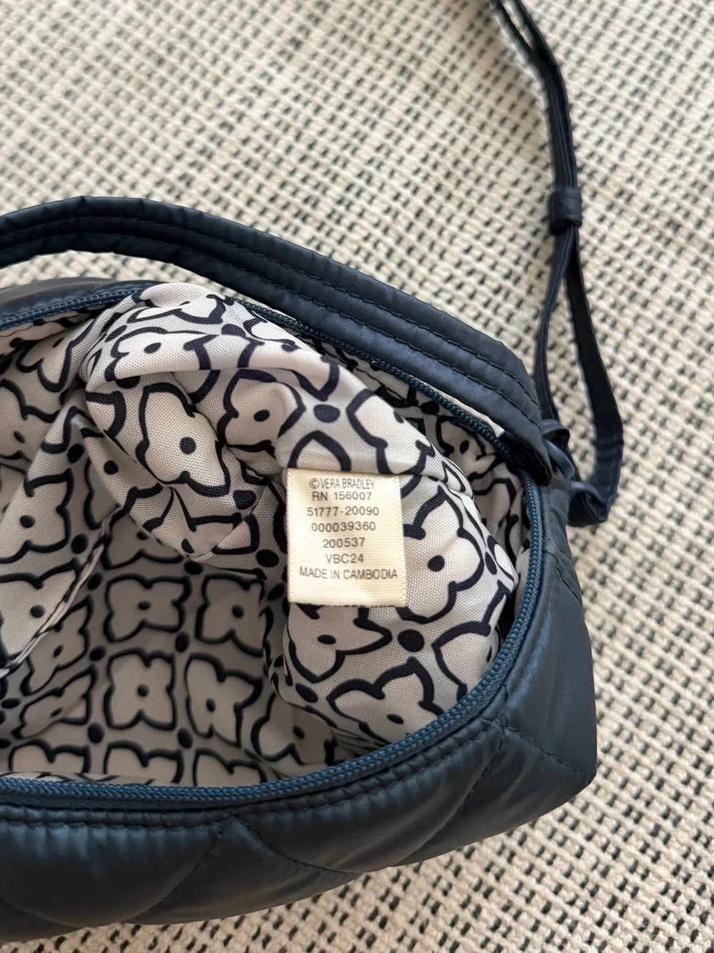 Vera Bradley Women's Slouchy Shoulder Crossbody Ultralight Bag